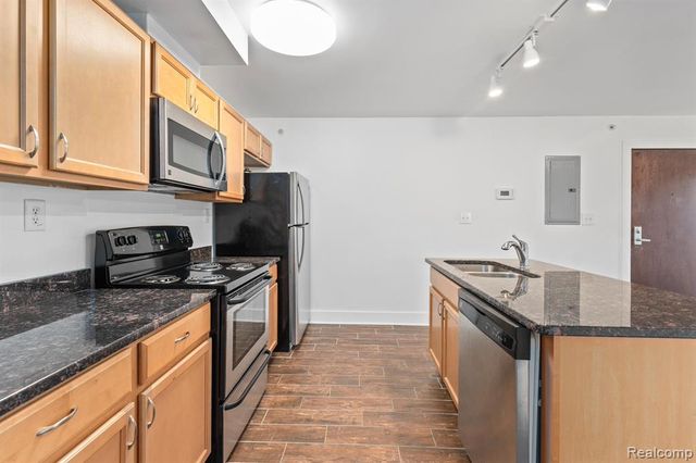 609 E Kirby Street 301, Detroit, MI 48202