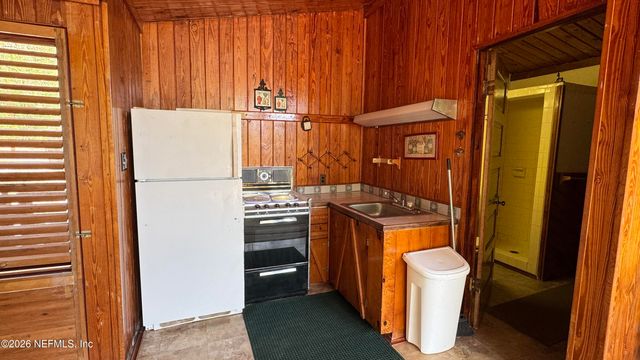 113 & 115 LITTLE HEWITT Lane, Interlachen, FL 32148