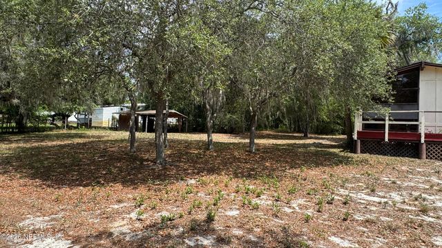 113 & 115 LITTLE HEWITT Lane, Interlachen, FL 32148