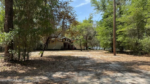 113 & 115 LITTLE HEWITT Lane, Interlachen, FL 32148