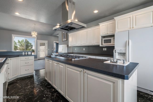 1618 Heron Cove Court, Gardnerville, NV 89410