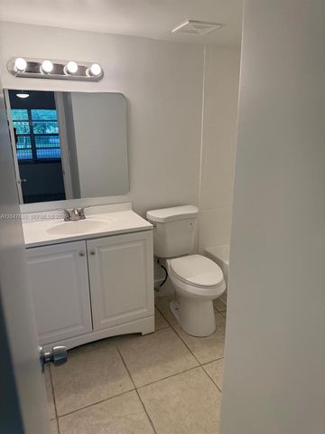 10116 Twin Lakes Drive 11C, Coral Springs, FL 33071