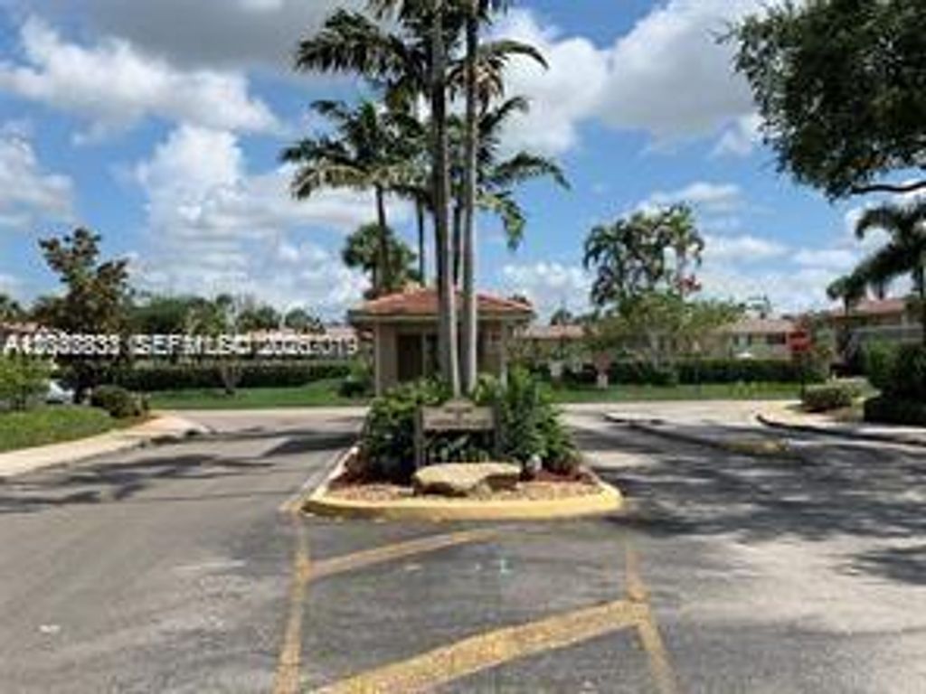10116 Twin Lakes Drive 11C, Coral Springs, FL 33071