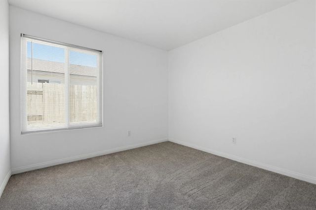 1261 Conway Dr, Escondido, CA 92027
