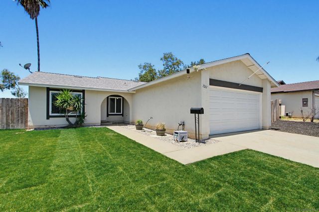 1261 Conway Dr, Escondido, CA 92027