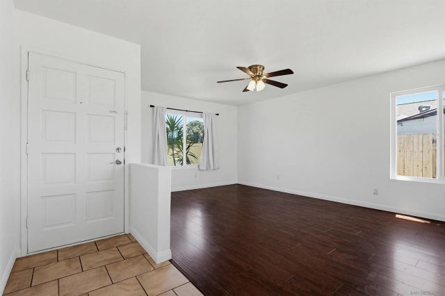 1261 Conway Dr, Escondido, CA 92027