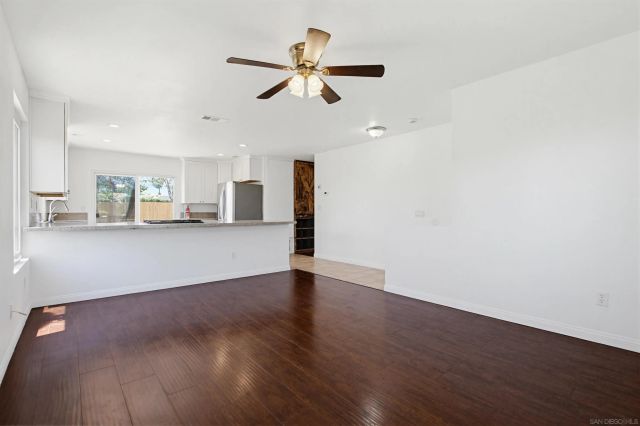 1261 Conway Dr, Escondido, CA 92027