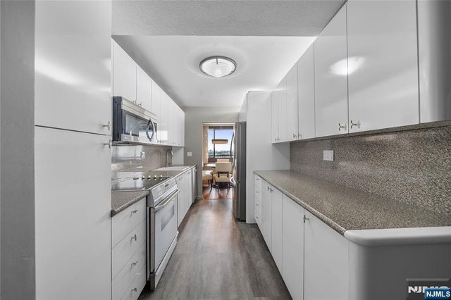 770 Anderson Avenue 14Q, Cliffside Park, NJ 07010
