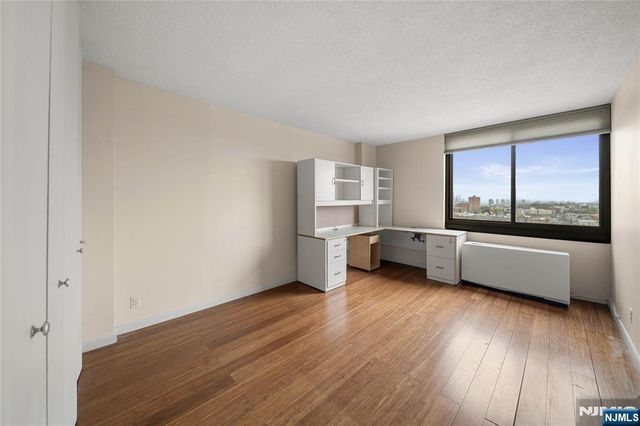770 Anderson Avenue 14Q, Cliffside Park, NJ 07010