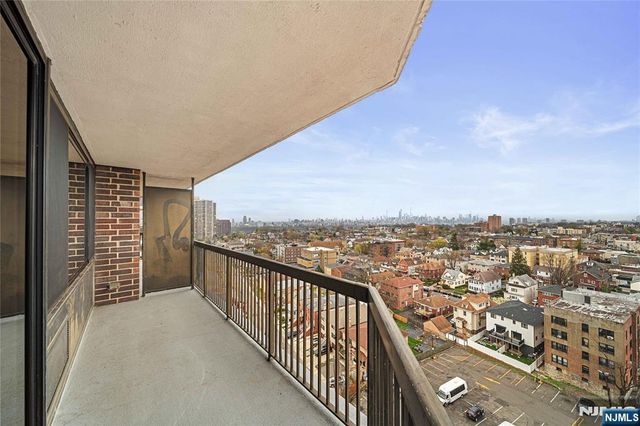 770 Anderson Avenue 14Q, Cliffside Park, NJ 07010