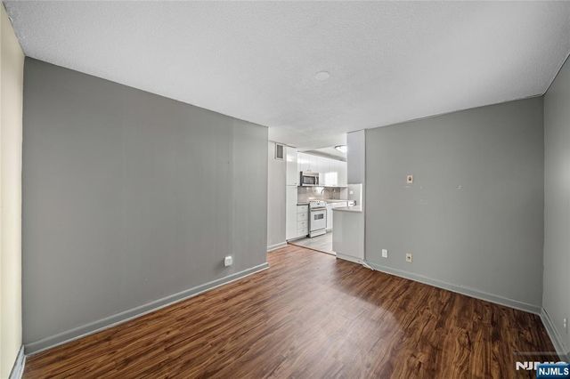 770 Anderson Avenue 14Q, Cliffside Park, NJ 07010