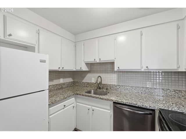 330 Se 50TH Ave D1, Portland, OR 97215