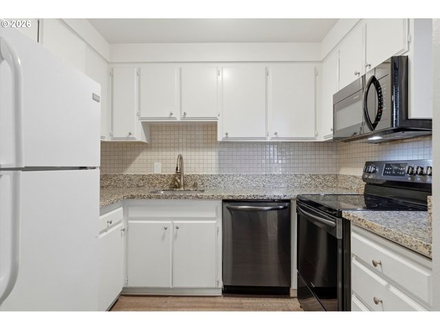 330 Se 50TH Ave D1, Portland, OR 97215