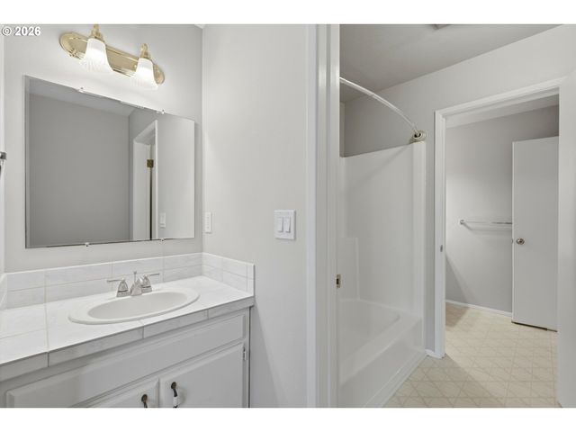 330 Se 50TH Ave D1, Portland, OR 97215