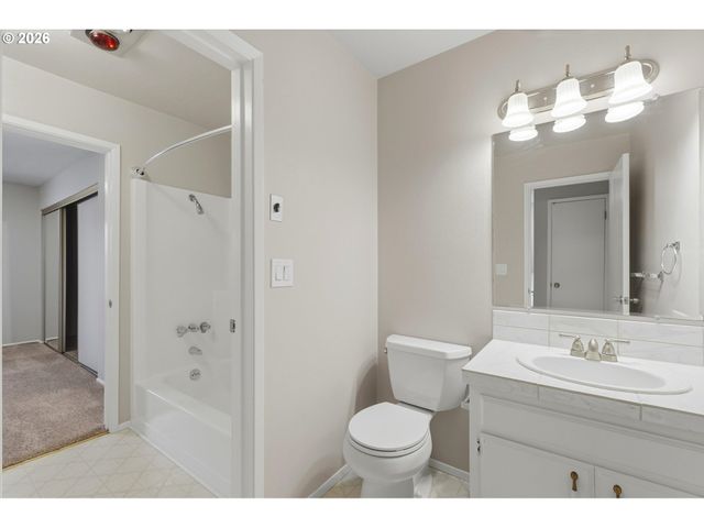 330 Se 50TH Ave D1, Portland, OR 97215