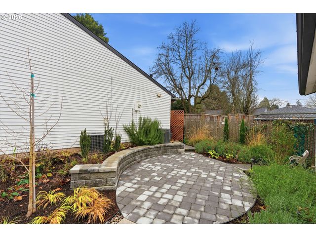 330 Se 50TH Ave D1, Portland, OR 97215