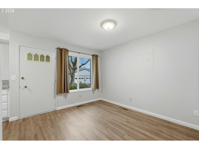 330 Se 50TH Ave D1, Portland, OR 97215