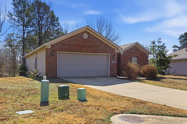 3609 Winfield Dr, Benton, AR 72015