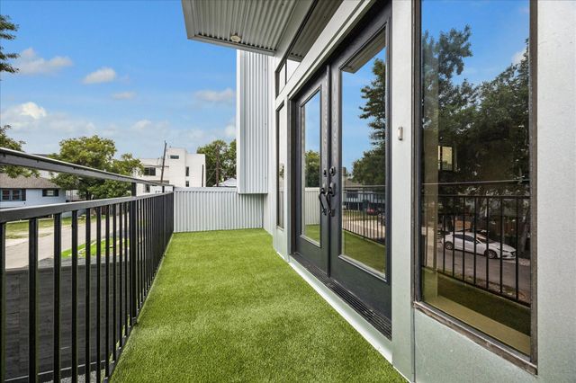 2510 Genesee Street, Houston, TX 77006