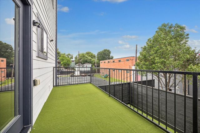 2510 Genesee Street, Houston, TX 77006