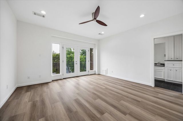 2510 Genesee Street, Houston, TX 77006