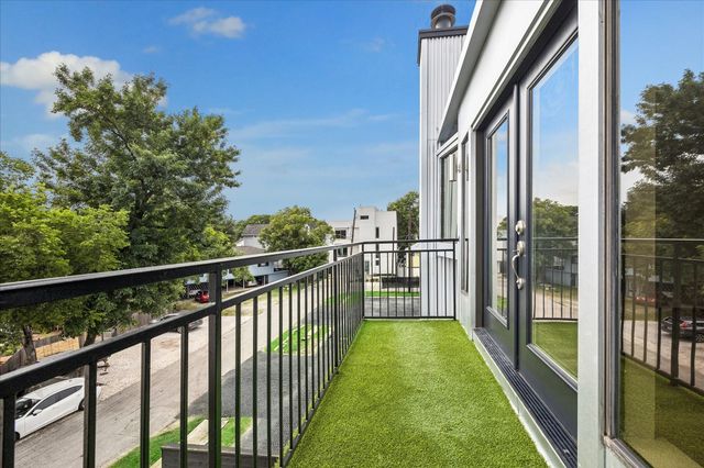 2510 Genesee Street, Houston, TX 77006
