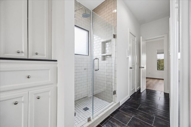 2510 Genesee Street, Houston, TX 77006