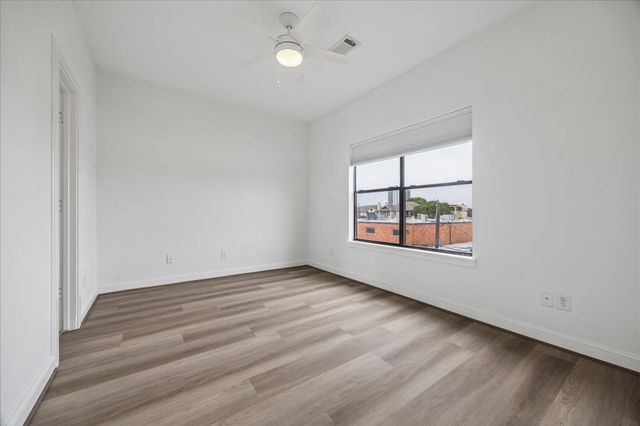 2510 Genesee Street, Houston, TX 77006
