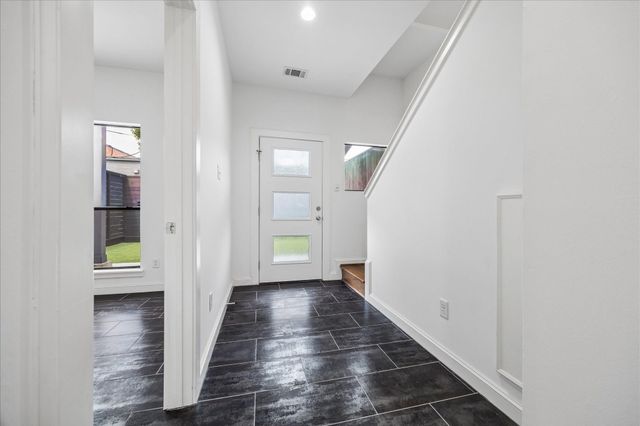 2510 Genesee Street, Houston, TX 77006