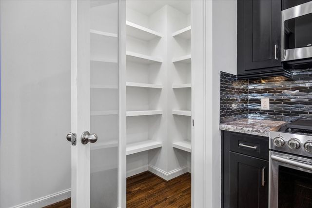 2510 Genesee Street, Houston, TX 77006