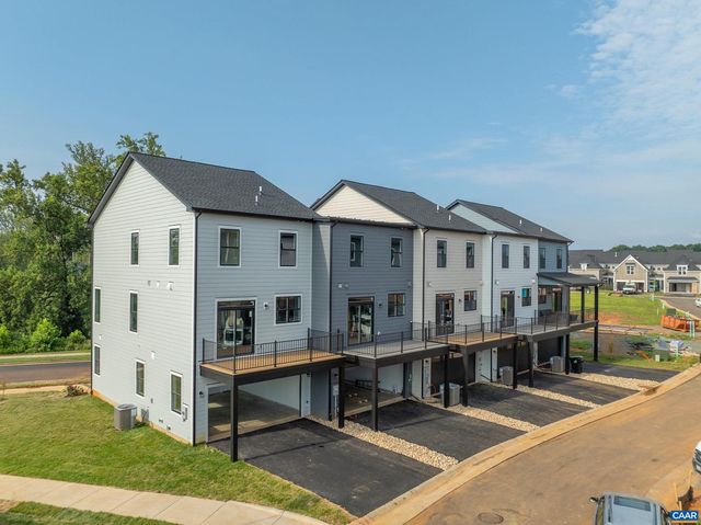 18 LARKIN AVE, Crozet, VA 22932