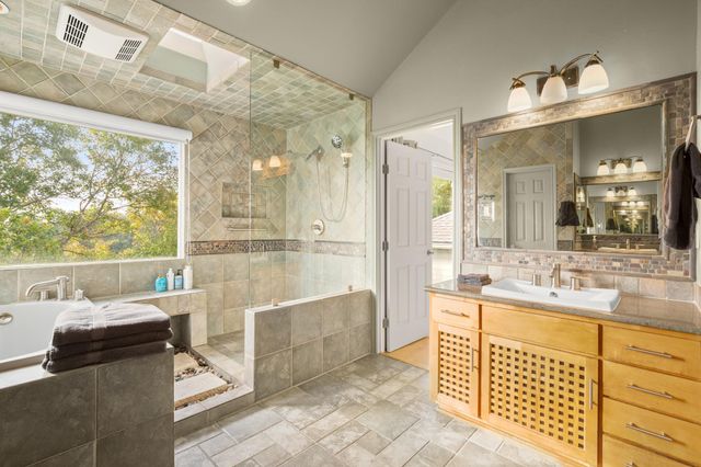 7209 Foxtree CV, Austin, TX 78750