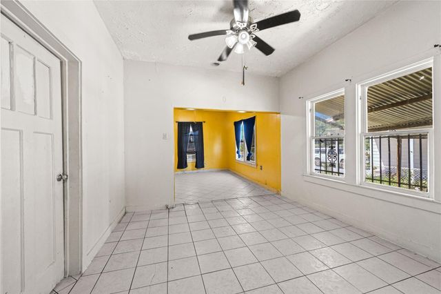 2221 Vance Street, Houston, TX 77093