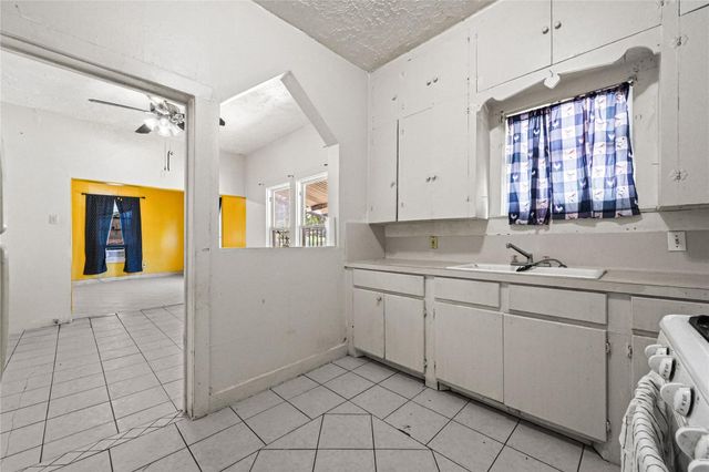 2221 Vance Street, Houston, TX 77093