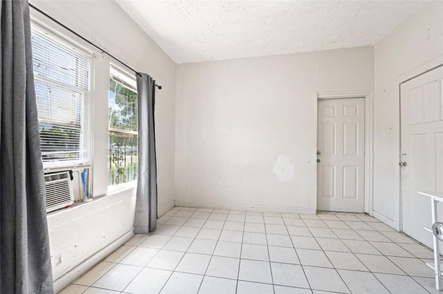 2221 Vance Street, Houston, TX 77093