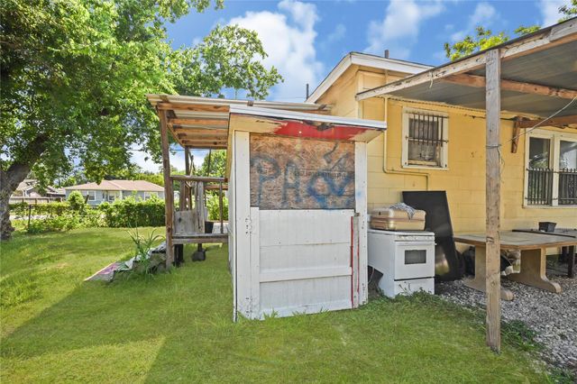 2221 Vance Street, Houston, TX 77093
