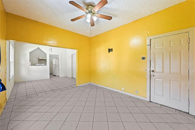 2221 Vance Street, Houston, TX 77093