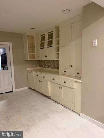 4 11TH AVE, Brooklyn, MD 21225