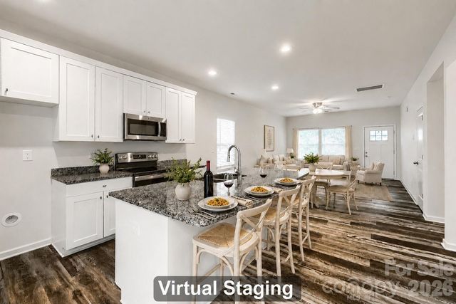 244 Valleybrook Lane, Troutman, NC 28166