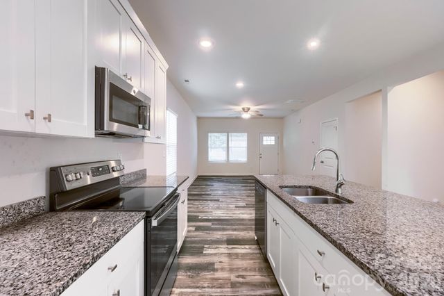 244 Valleybrook Lane, Troutman, NC 28166