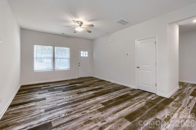 244 Valleybrook Lane, Troutman, NC 28166