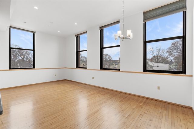 68 Central Ave 304, Medford, MA 02155