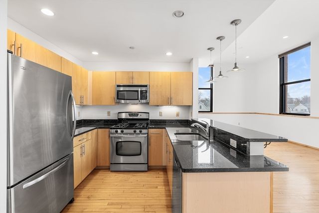 68 Central Ave 304, Medford, MA 02155