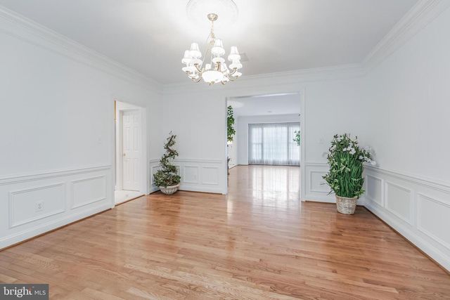 1051 NORTHFALLS CT, Great Falls, VA 22066