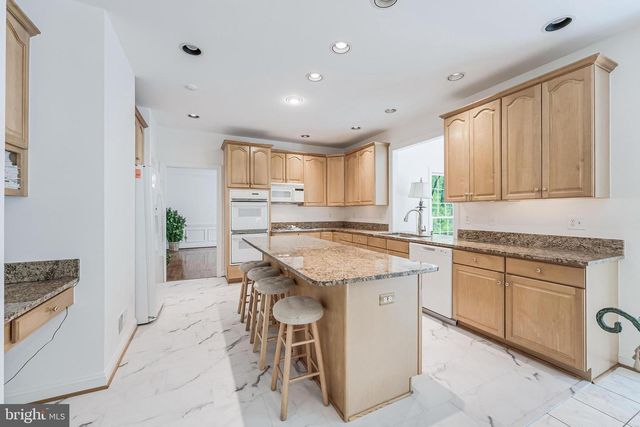 1051 NORTHFALLS CT, Great Falls, VA 22066