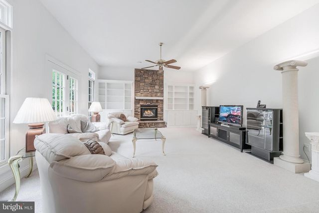 1051 NORTHFALLS CT, Great Falls, VA 22066