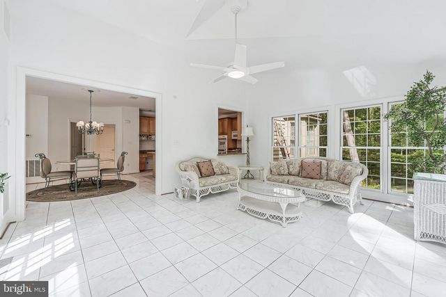 1051 NORTHFALLS CT, Great Falls, VA 22066
