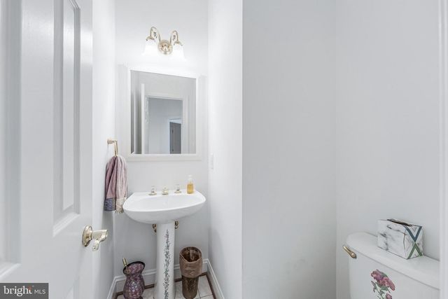 1051 NORTHFALLS CT, Great Falls, VA 22066
