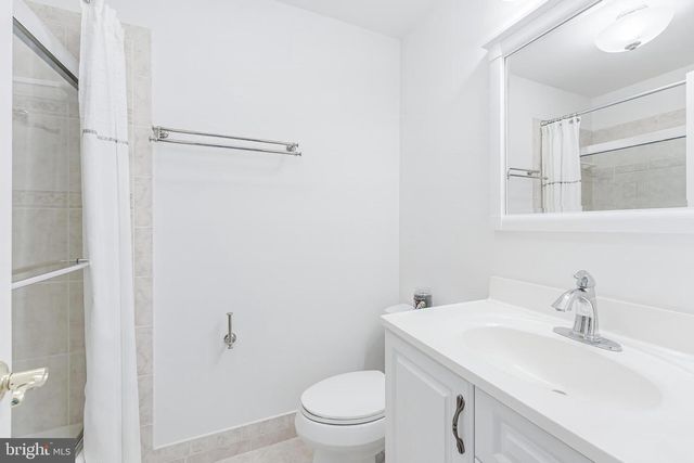 1051 NORTHFALLS CT, Great Falls, VA 22066