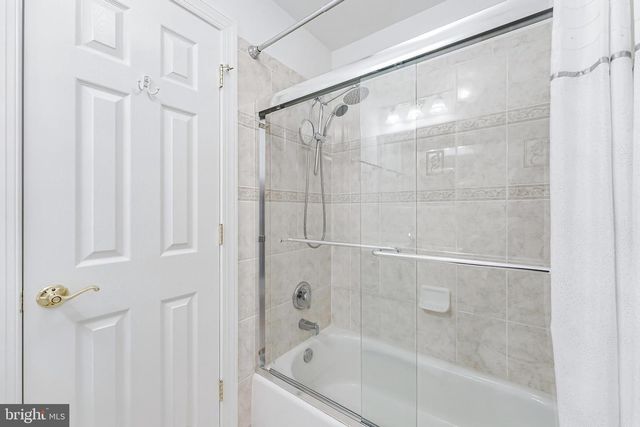 1051 NORTHFALLS CT, Great Falls, VA 22066